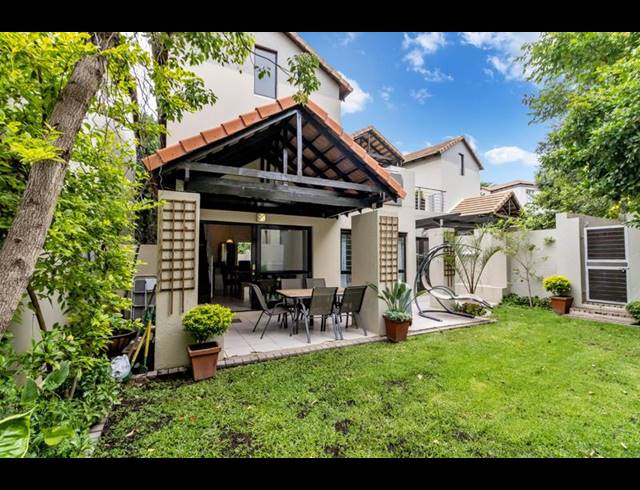 2 BEDROOM APARTMENT FOR SALE IN LONEHILL